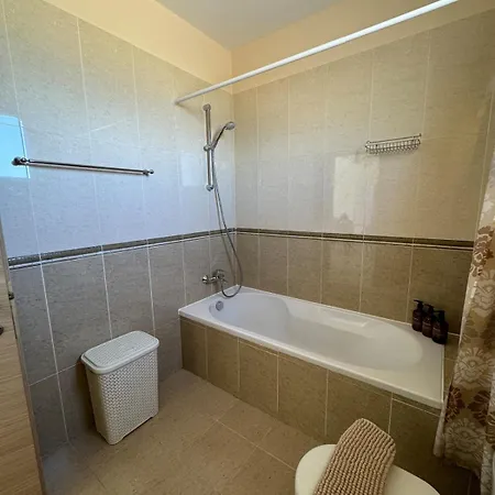 Apartamento Beautiful Nissi With Big Sunny Veranda Ayia Napa